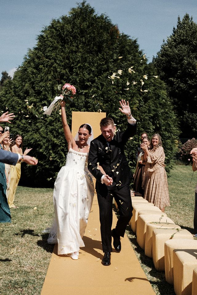 Diseño nupcial de culto de Théoro inspirado en Balenciaga y Grace Kelly en Pontevedra visto en Vogue