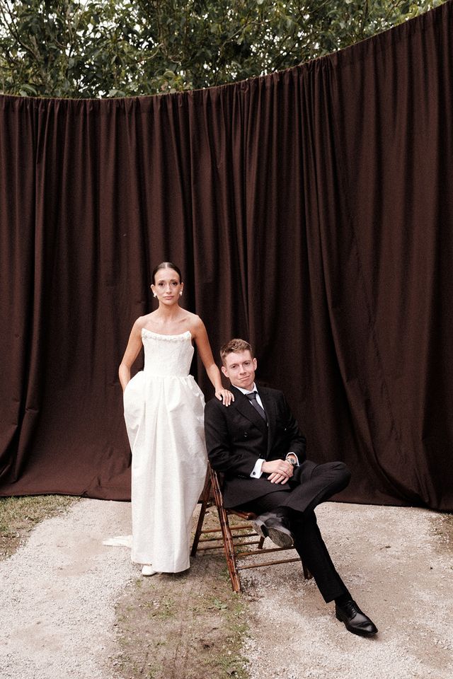 Diseño nupcial de culto de Théoro inspirado en Balenciaga y Grace Kelly en Pontevedra visto en Vogue